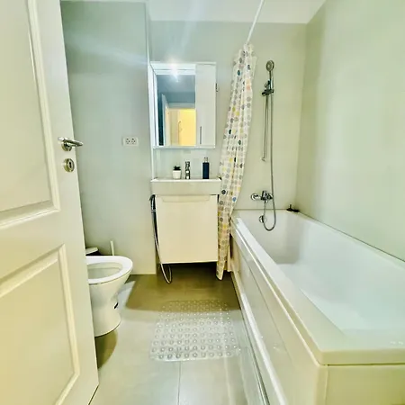 Fusion In Sector 5 Aproape De Centru Fa1 * Bucarest